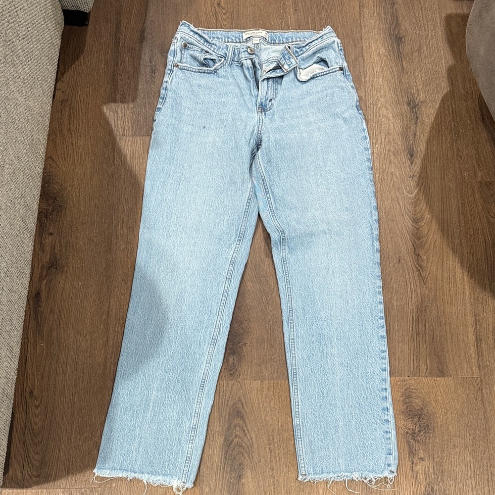 Abercrombie & Fitch Light Wash Straight Leg Jeans
